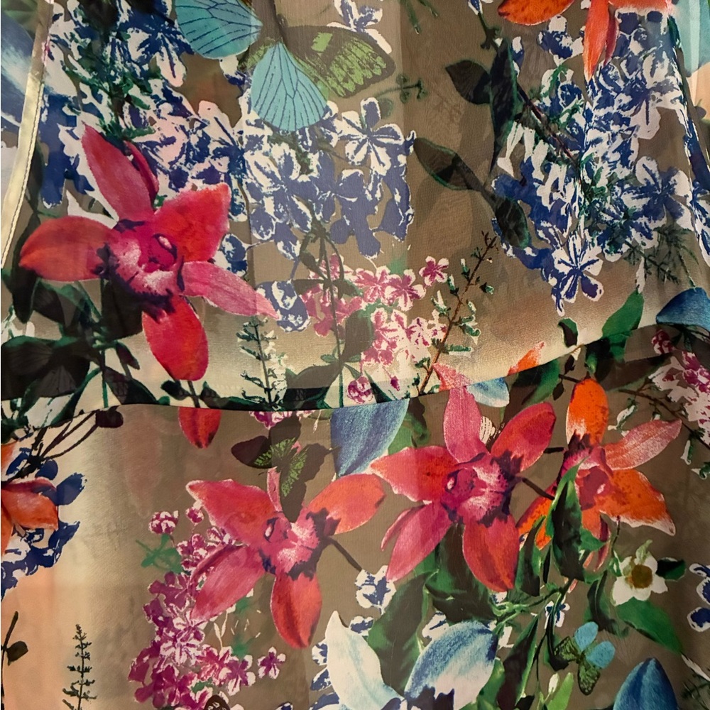 Molly & Max Vibrant Floral Sheer Vest - Picture 7 of 11